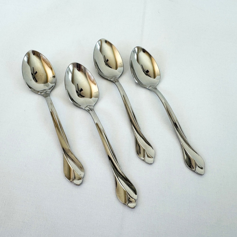 Oneida TRIBECA Glossy Stainless Steel Flatware Lot of 4 Teaspoons 6 Inch